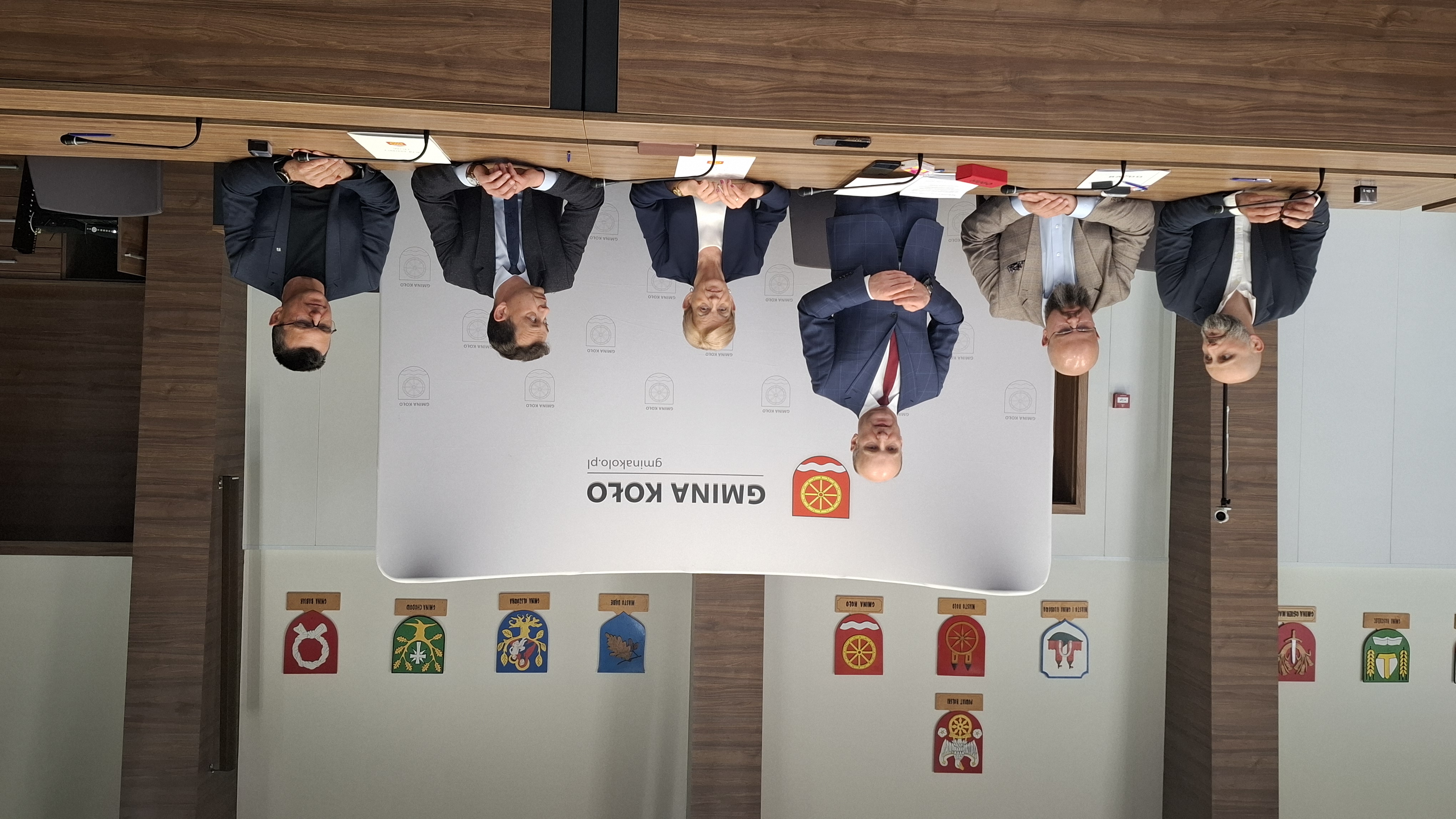 Podpisanie umowy na modernizację Orlika w Powierciu